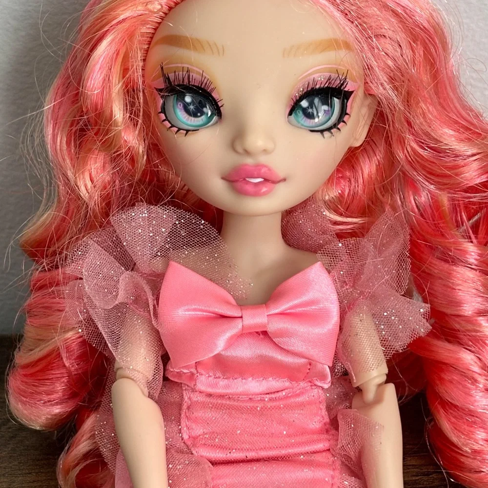 Rainbow High PINKLY PAIGE Pink New Friends Fashion Doll Articulated MGA 2022